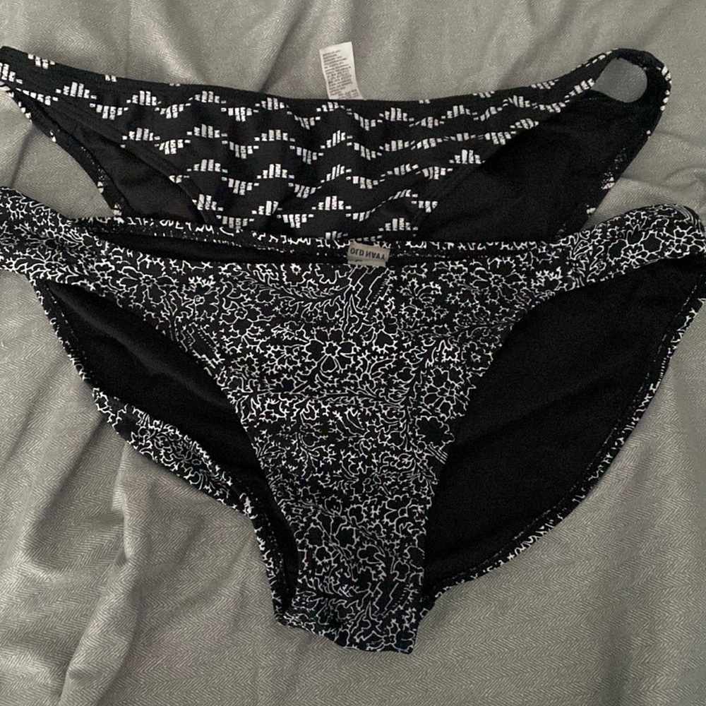 Women’s swim bottoms